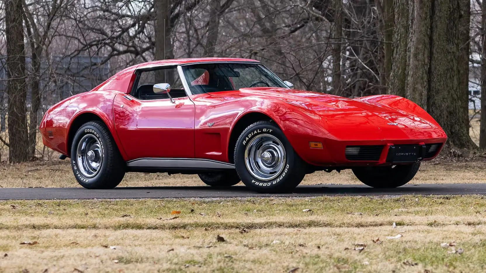 Corvette Generations/C3/C3 1975 Red Coupe.webp